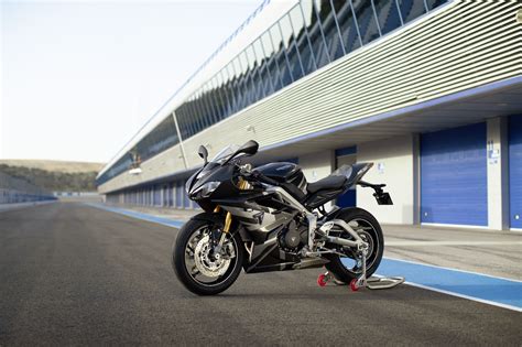 triumph daytona 765|triumph daytona 765 top speed.